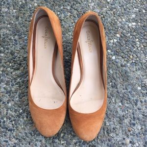 Cole Haan Air Lainey Wedges Camello Suede size 9B